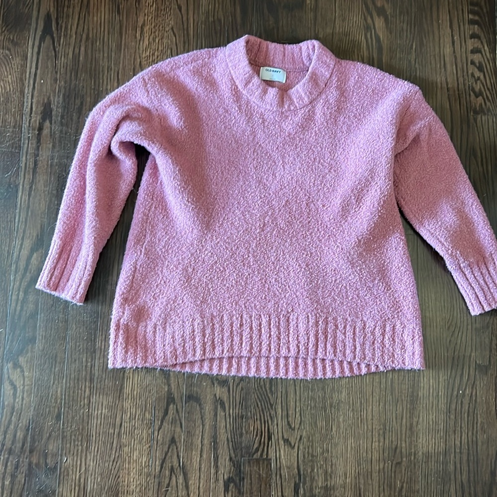 Like new! Cozy sweater
